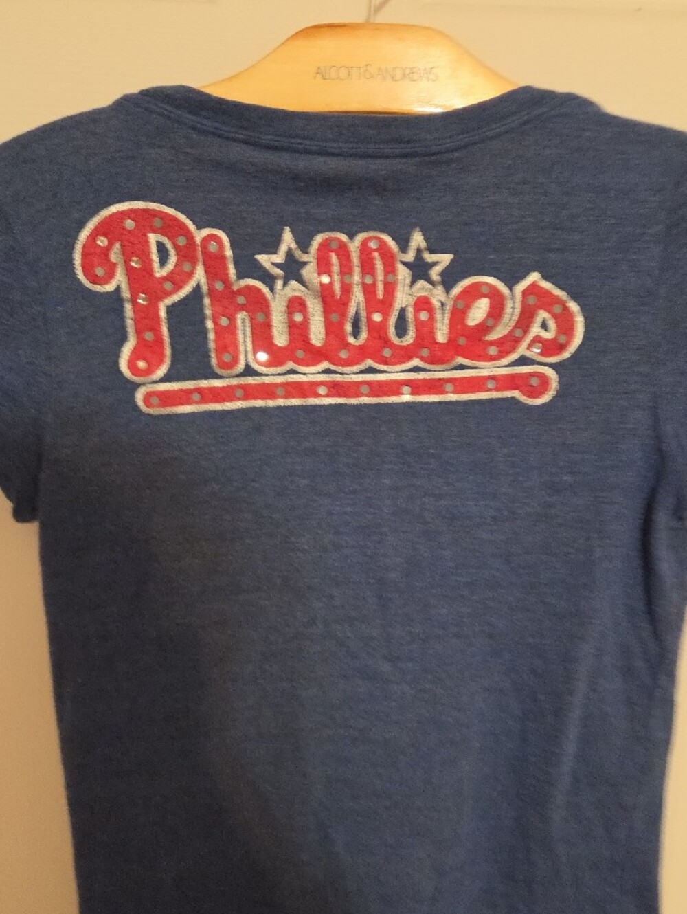 PINK Victoria's Secret Navy V-Neck Short Sleeve Tee PHILLIES MLB Vintage - Picture 4 of 5